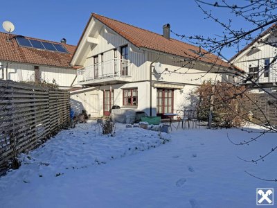 Gepflegtes Reihenhaus mit schönem Bergblick