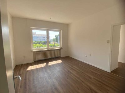 Charmante 2-Zimmer-Wohnung mit Balkon direkt am Markt