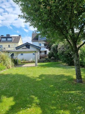 RESERVIERT: Attraktives Mehrfamilienhaus in Köln-Stammheim - provisionsfrei