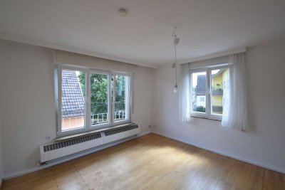 Lichtdurchflutete 4-Zimmer-Wohnung mit EBK und vielseitigem Hobby-/Kell