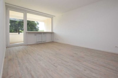 Sanierte Wohnung mit sonniger Loggia nahe Detmeroder Teich!