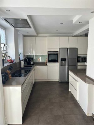3,5-Zimmer-EG-Wohnung mit eigenem Garten, Kamin & 2 Bädern – ruhig gelegen nahe S-Bahn Westkreuz