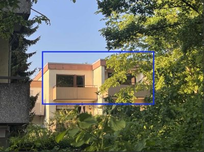 Geräumige, sehr ruhige,  Vierzimmerwohnung in Stuttgart-Hofen