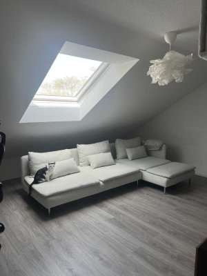 Wunderschöne Dachgeschosswohnung zum 01.06.2026