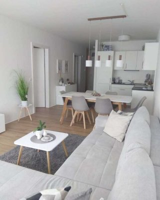Exklusive, gepflegte 1,5-Zimmer-Wohnung mit Balkon und EBK in Mönchengladbach