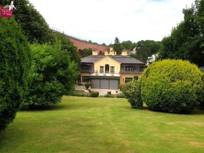 Prestige-Villa in Wien-Mauer – 15 Zimmer, 3.700 m² Gartenparadies, vielseitig nutzbar -Büro &amp; Wohnen vereinbaren!!