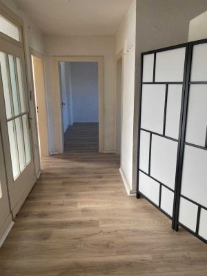 Günstige 3-Zimmer Dachgeschosswohnung in Essen-Stoppenberg