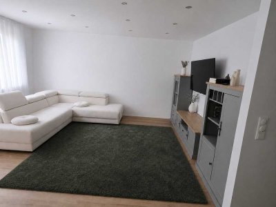 4-Zimmer-Wohnung, möbliert und kernsaniert