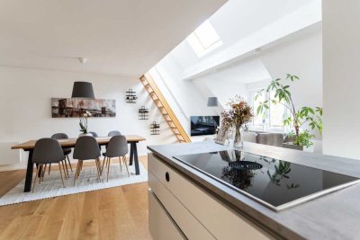 Stilvolle, vollst. renovierte 3,5-Zimmer-Maisonette-Wohnung mit geh. Innenausstattung mit Balkon