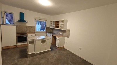 � Helle Familienwohnung im Zentrum von Seeheim – mit Balkon �, moderner Küche � und High-Tech-Aus