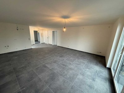 Neubau 3 Zimmer Wohnung mit Balkon und Einbauküche