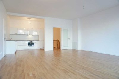 Townhouse I 4-Zimmer Maisonette I Garage mit Wohnungszugang I Küche I frisch renoviert I ab 15.07