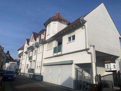 Wunderschöne, moderne und helle 4-Zi.-DG-Maisonette Whg. in ruhiger Lage von Mühlheimer Altstadt!