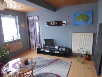 Günstiges Einfamilienhaus mit 6 Zimmern und Terrasse