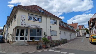 Attraktives Mehrfamilienhaus mit Gewerbeeinheit in guter Lage