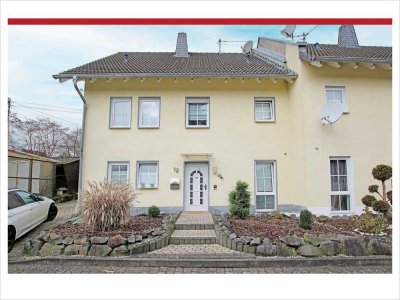 Familiendomizil par Exellence - Split-Level-Doppelhaushälfte mit überdachter Terrasse und Garten