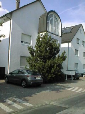 Wunderschöne Maisonette Wohnung mit Balkon, Klimaanlage und  PKW-Stellplatz.