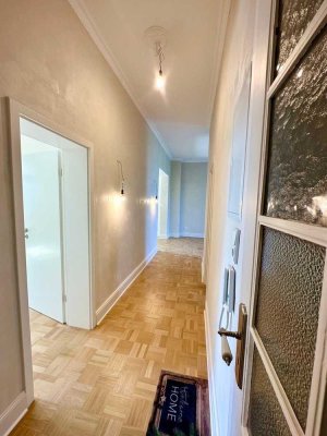 Kernsanierte Altbauwohnung in kernsaniertem Altbau 1900, freier Blick, 2 Balkone TOP Infrastruktur