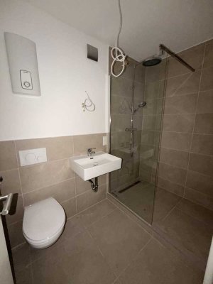 Kernsanierte 1,5 Zimmer Wohnung mit Balkon