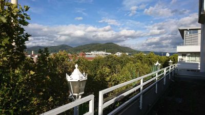 Möblierte 3-Zi-Wohnung in Penthouse-Stil in Heidelberg-Weststadt