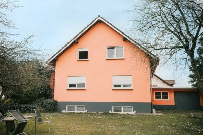 Dreifamilienhaus mit großem Grundstück - ca. 5 % Rendite