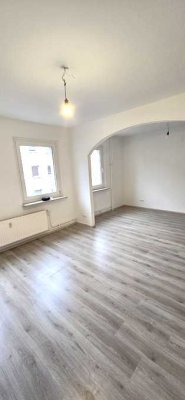 Top 2-Zimmer-Wohnung mit Tageslichtbad, nahe Alleecenter!