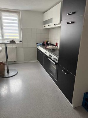 Schöne Dachgeschoss-Wohnung in Stadtnähe zu verkaufen