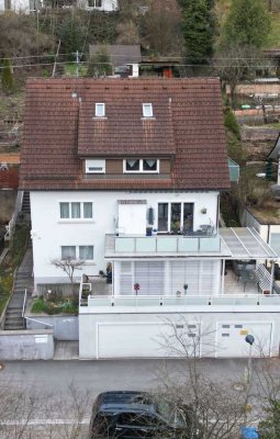 Dreifamilienhaus mit Garagen in Schramberg – Ideal für Investoren oder Mehrgenerationenwohnen!
