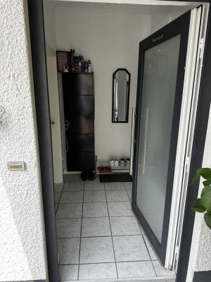 Freundliche 4-Zimmer-Maisonette-Wohnung mit Einbauküche in Langenhahn