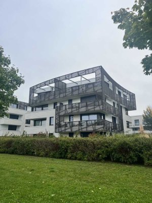 Möbliertes, exklusives 4-Zimmer Penthouse in Parklage (befristet)