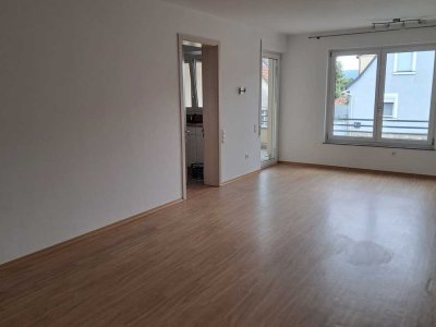 Barrierefreie renovierte Wohnung mit Einbauküche in Knetzgau