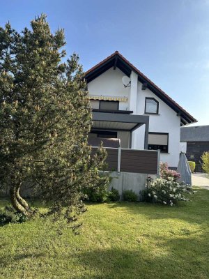 Grosses 1-2 Familienhaus zu verkaufen