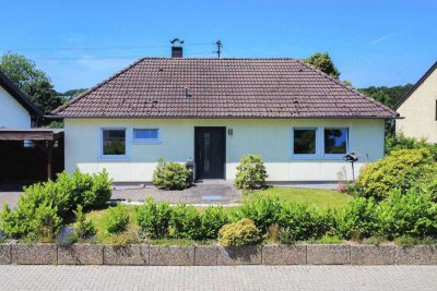 Barrierefreies Einfamilienhaus mit Einliegerwohnung in Hennef (Sieg)–Uckerath