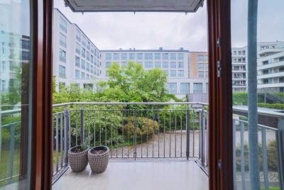 Freie 3 Zimmer-Wohnung im ruhigen Innenhof - Bestlage Berlin Mitte