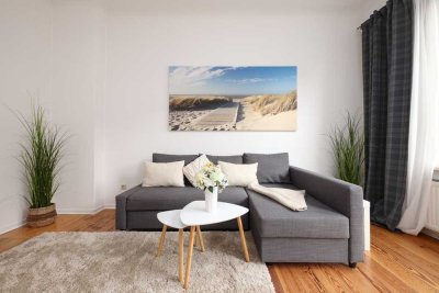 Stilvolle, wahlweise möblierte 2-Zimmer-Wohnung im Herzen von Laboe