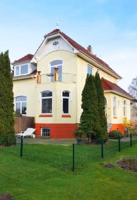 Großzügige Wohnung mit Balkon