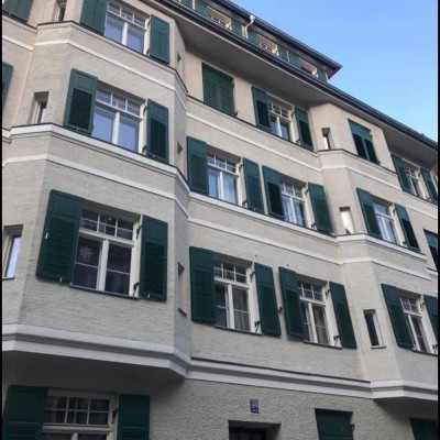 2-4 Zi. Rarität im Denkmalschutz-Altbau Neuhausen zum Selbstausbau!!!