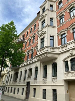 Hochwertig sanierte 3-Raumwohnung mit Balkon in der Südvorstadt !