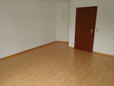 Top Lage, 1-Zimmer Wohnung mit Balkon in Filderstadt-Bernhausen in unmittelbarer Nähe zur S-Bahn