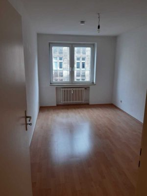 Schöne 2,5 Zimmer Wohnung in Rüttenscheid zu vermieten =VIDEO =