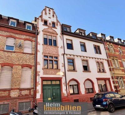 Charmante 1,5-Zimmer-Altbauwohnung mit Balkon in Mannheim-Neckarau