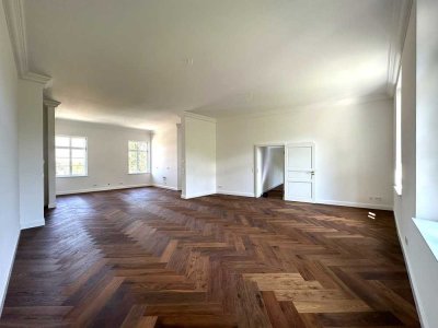 Wohnen im Schloss Pouch -  pure Eleganz auf rund 97,5 m² direkt am großen Goitzsche-See