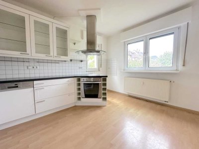 Geräumige Zweizimmerwohnung mit großem Balkon und Wohnküche