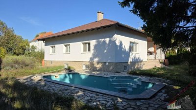 Geräumiger Bungalow in Wien 1110 mit 4 Zimmern auf 1277 m² Grundstück.