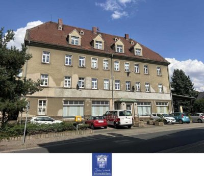 Sehenswerte 3-Zimmerwohnung, Tageslichtbad mit Wanne und Wohnküche!