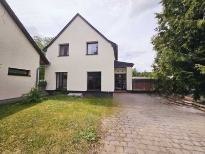 Günstiges 4-Zimmer-Haus mit EBK in Neuenhagen Neuenhagen bei Berlin
