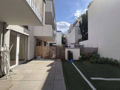 Moderne 2-Zimmer-Wohnung mit Garten und großer Terrasse –in der Koloniestraße!