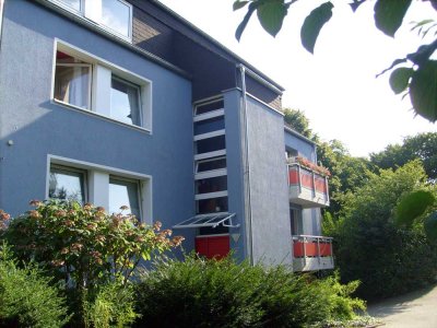 Sehr schöne 3,5-Zimmer-EG-Wohnung mit Balkon in Essen Freidenbruch; ruhige Lage