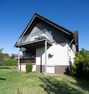 2-Familienhaus. Beste Lage. 2 Hauseingänge. 2 herrliche Wohnungen