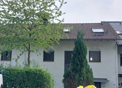 Lüd-Brügge: helle Wohnung mit gr. Balkon